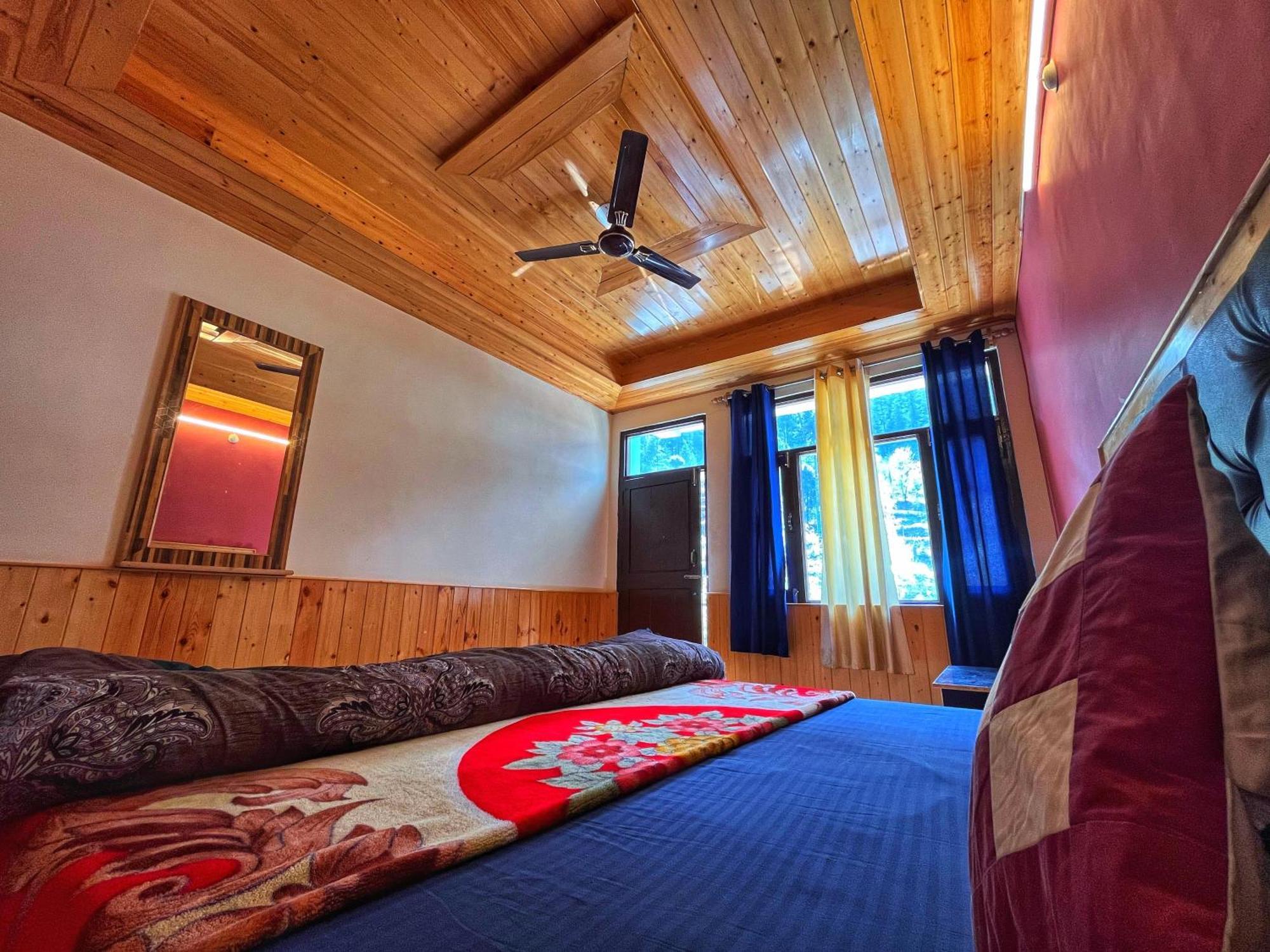 Blue Moon Homestay