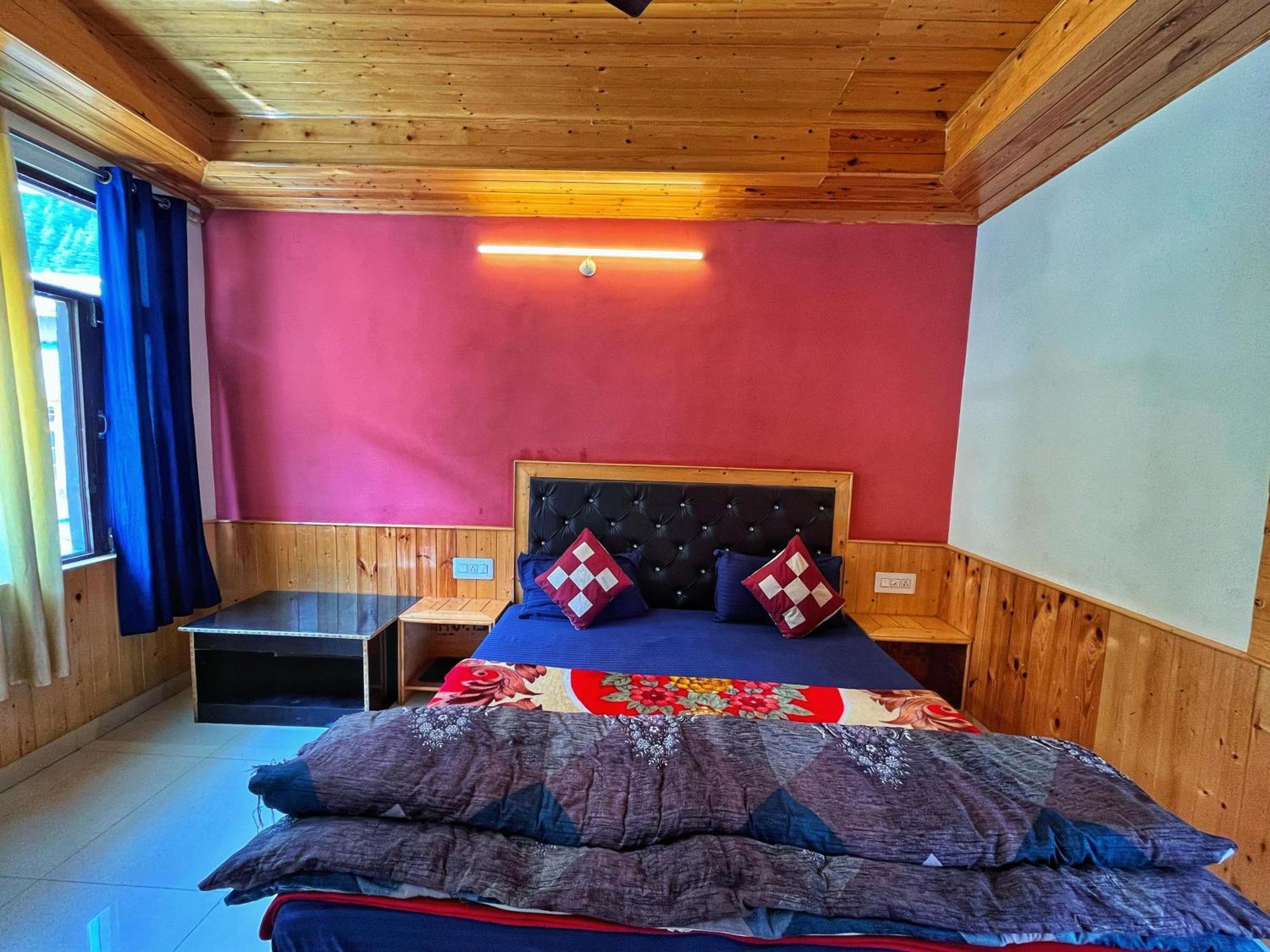 Blue Moon Homestay