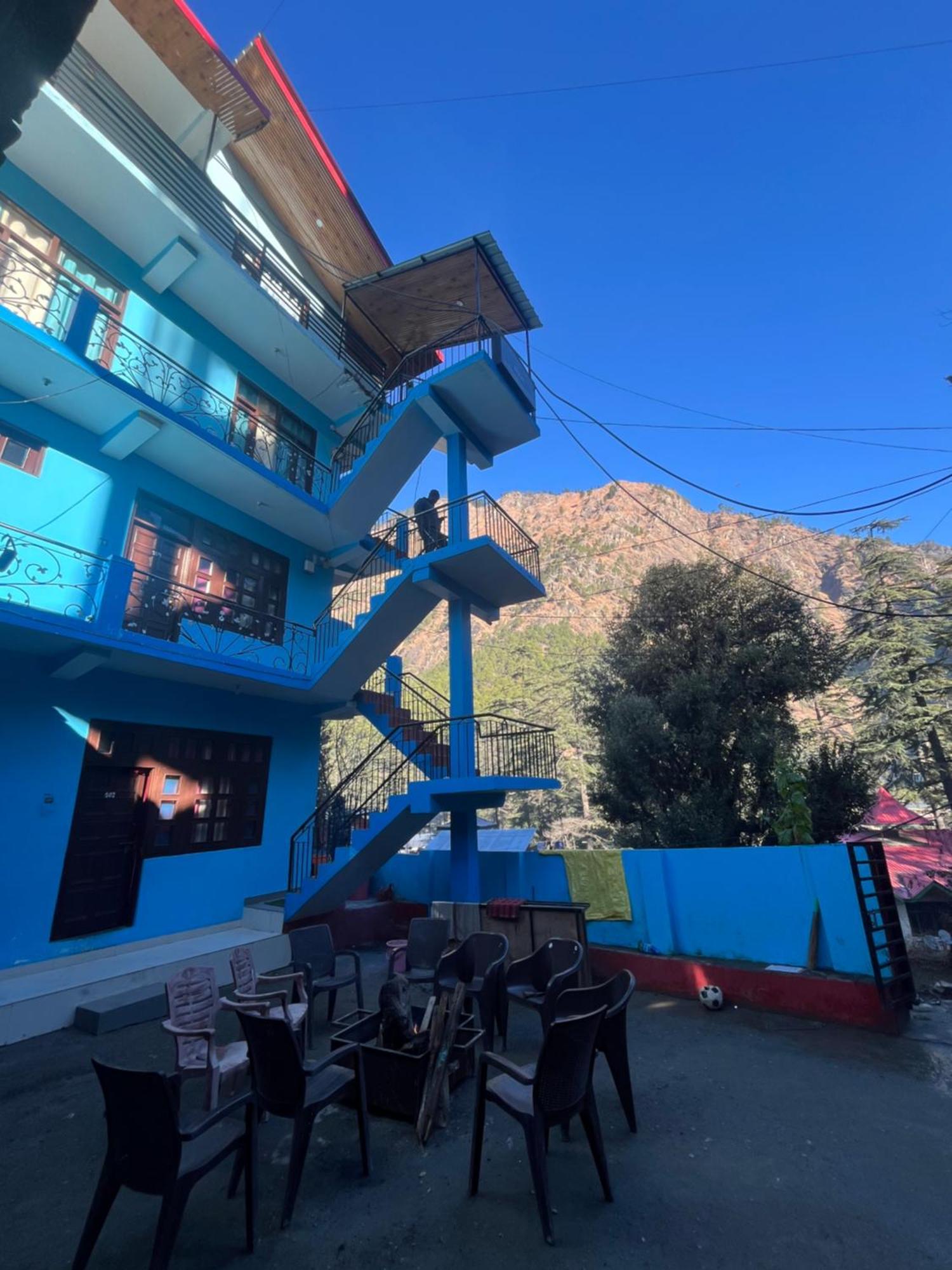 Blue Moon * Kasol