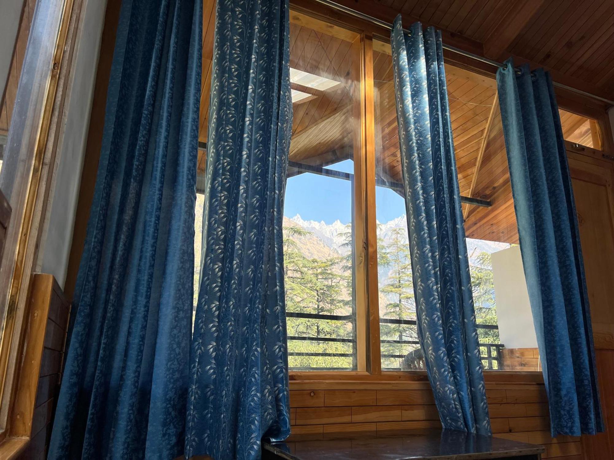 Homestay Blue Moon Kasol